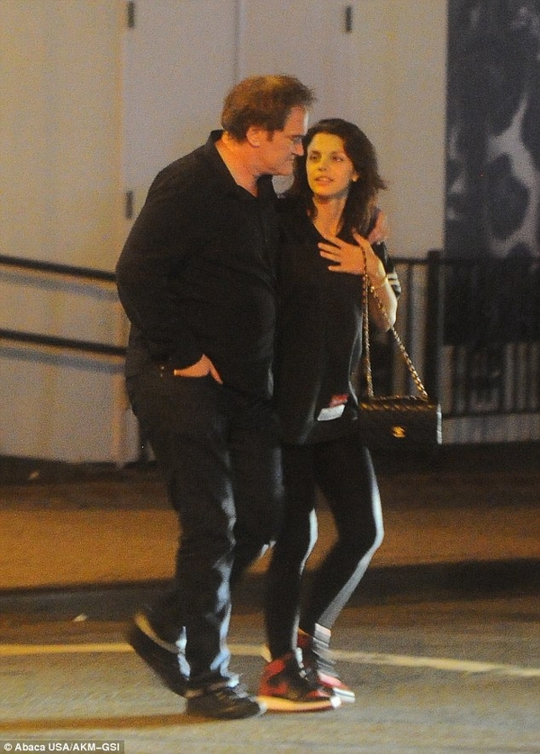 Квентина Тарантино застукали за поцелуями с актрисой Ванессой Ферлито