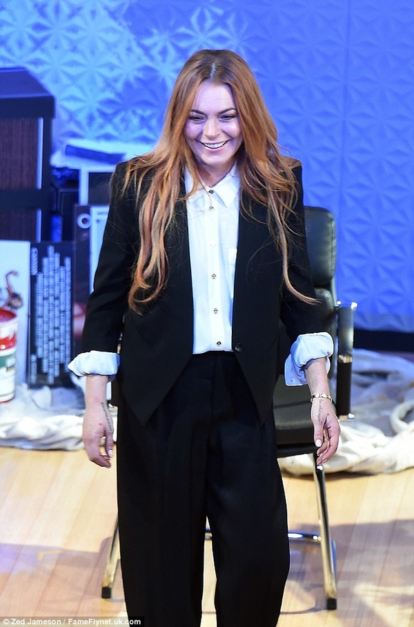 Линдсей Лохан дебютировала на театральной сцене