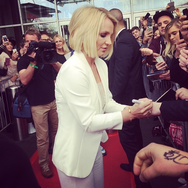 Бритни Спирс удивила поклонников новой прической