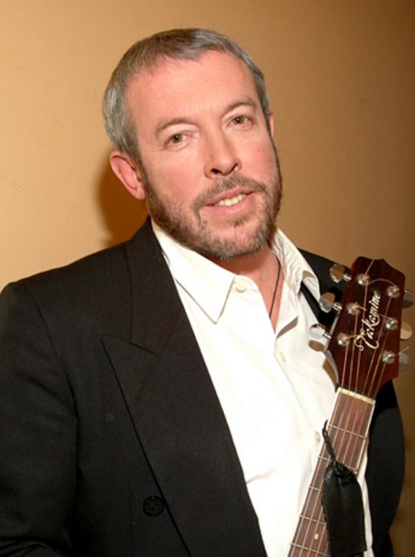 На концерте Макаревича распылили газ: в Сеть попало видео