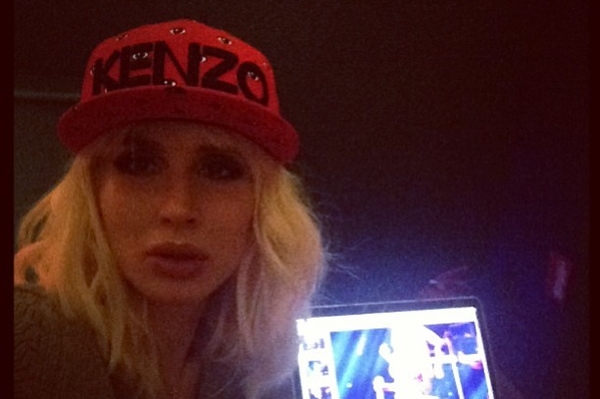 instagram.com/lobodaofficial