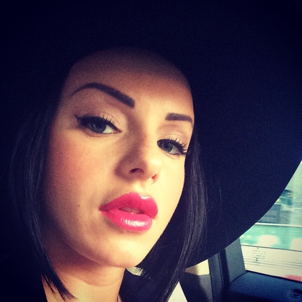 Юлия Волкова выпустила коллекцию дизайнерской обуви