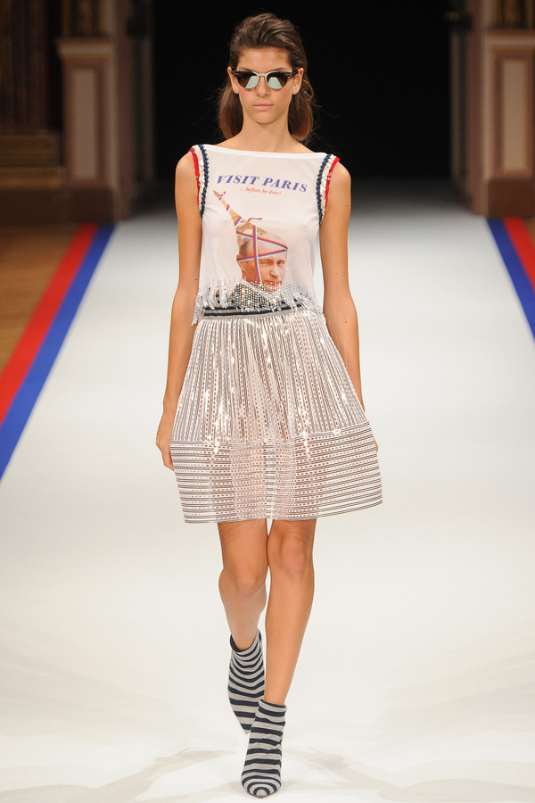 Против Путина: Talbot Runhof выпустил футболки с президентом Росии