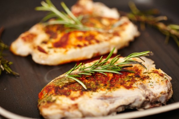 Свинина на кости: Три вкусные идеи