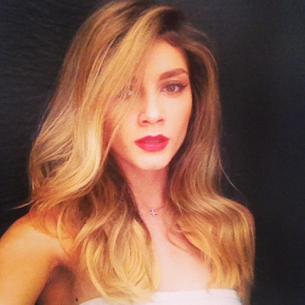 Миша Романова из группы ВИА Гра похвасталась идеальным прессом