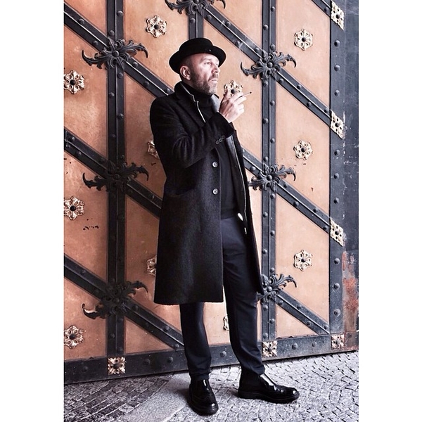 Сергей Шнуров признался, что в молодости работал грузчиком