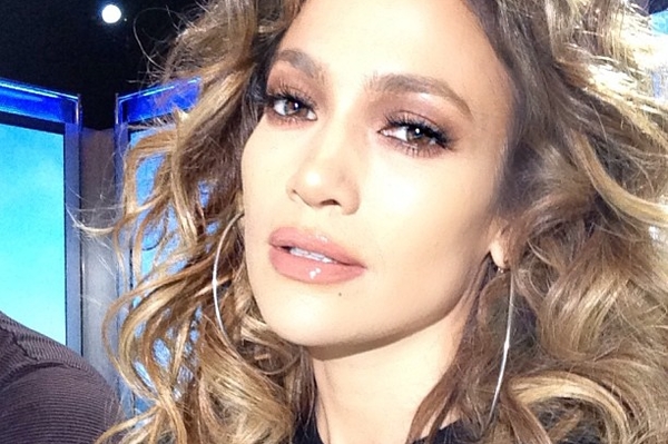 instagram.com/jlo