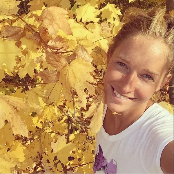 Катя Осадчая похвасталась лицом без макияжа