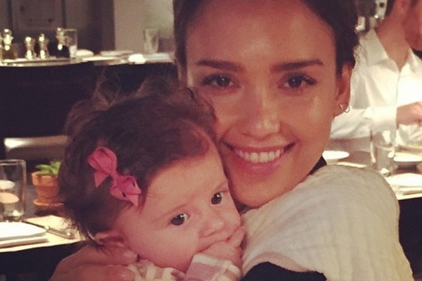 instagram.com/jessicaalba