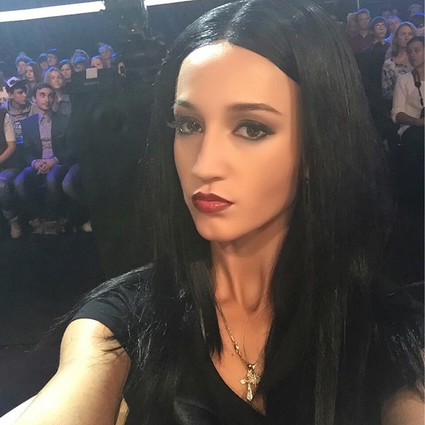 Ольга Бузова предстала перед поклонниками в неожиданном образе