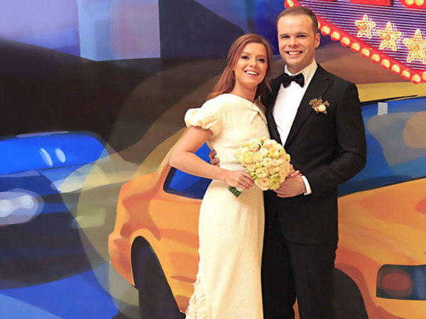 Макс Фадеев подарил на свадьбу Савичевой дом на Бали