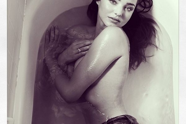 instagram.com/mirandakerr
