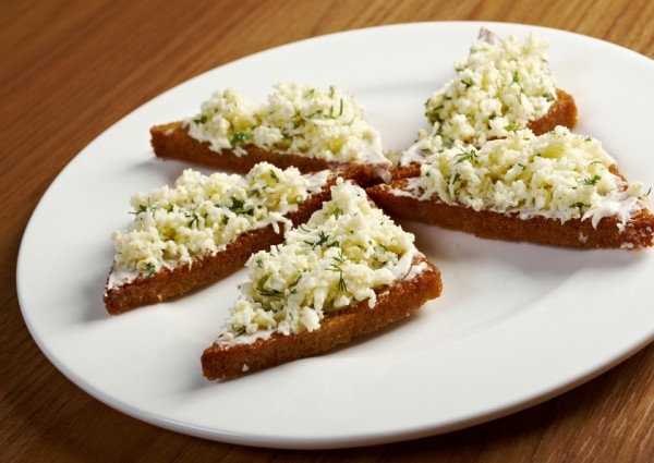 Как приготовить гренки: Три идеи для завтрака