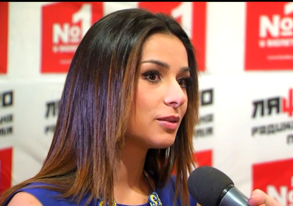 Злата Огневич не может сменить паспорт из-за России