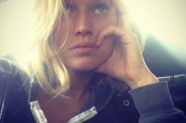 instagram.com/toni_garrn