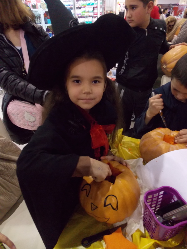 Happy Halloween: Дети установили рекорд по декорированию тыкв