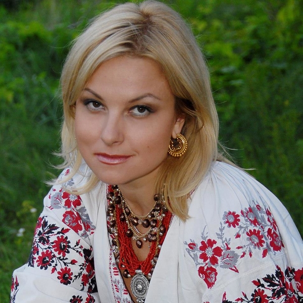 Мария Бурмака презентовала песню о войне Поцілуй мене на прощання