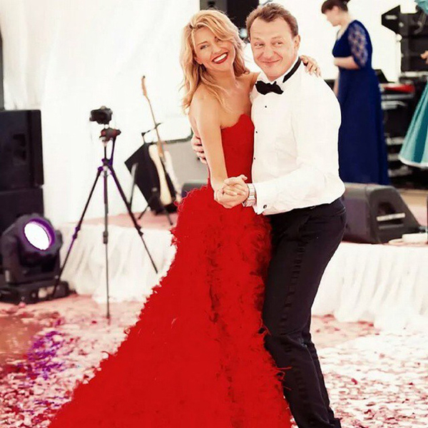 После инцидента с женой Башаров вернул тестю деньги за свадьбу