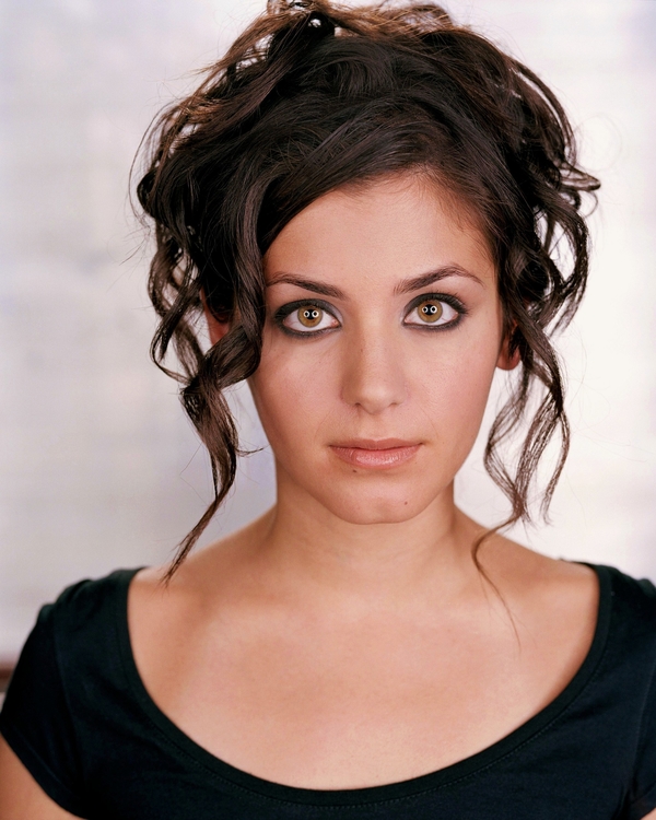 Врачи извлекли из уха британской певицы Кэти Мелуа живого паука