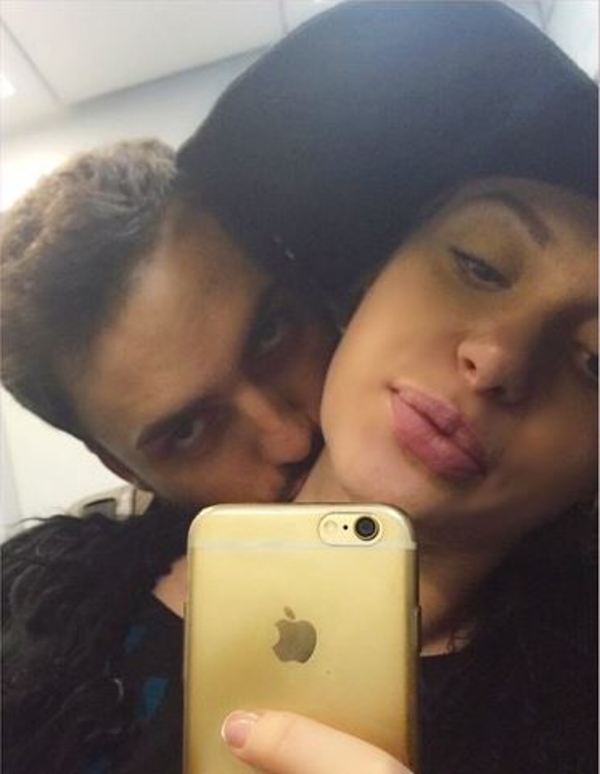 Беременная Слава из НеАнгелов показала романтичное фото с мужем