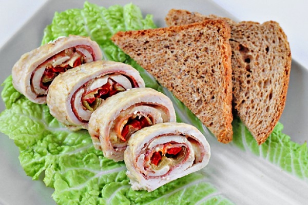 Как приготовить куриный рулет: ТОП-5 рецептов