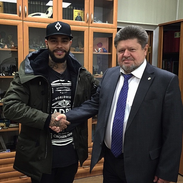 Тимати публично сдал анализы на выявление наркотиков в организме