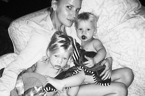 instagram.com/jessicasimpson
