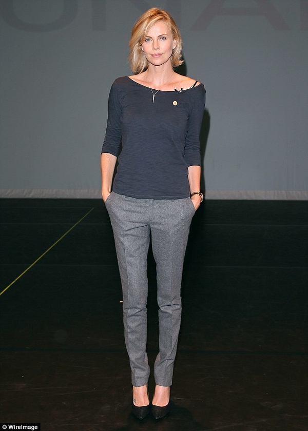 39-летняя Шарлиз Терон продемонстрировала естественную красоту