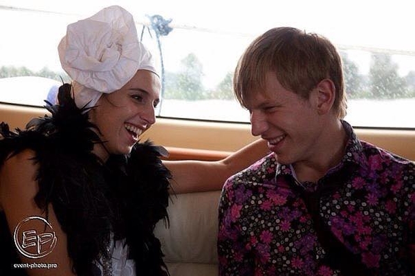 Джамала показала архивные фото с Иваном Дорном