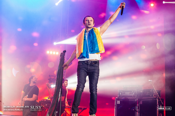 На концерте Океана Эльзы в Минске охрана отбирала украинские флаги