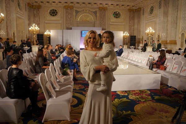 Двухлетняя дочь Лилии Ребрик впервые вышла на подиум