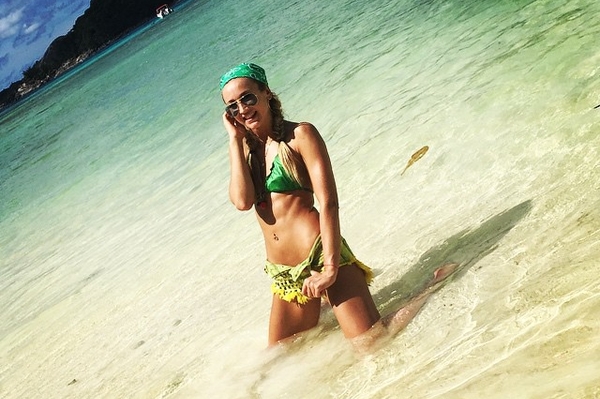 instagram.com/buzova86