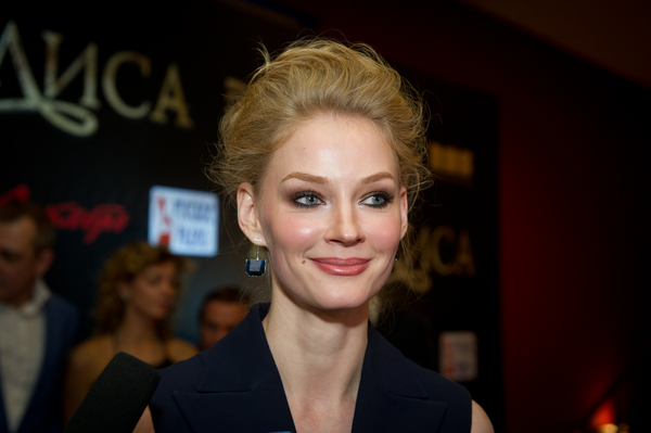 Beauty-образ дня: Светлана Ходченкова