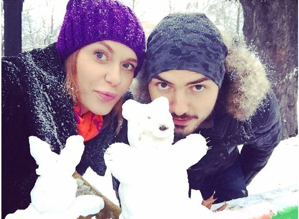 Беременная Слава из НеАнгелов показала фото с мужем