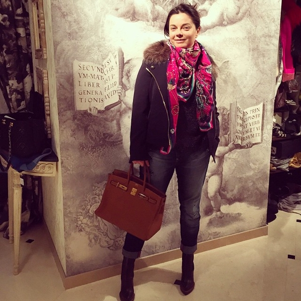 Королева показала фото без макияжа и пожаловалась на плотный график