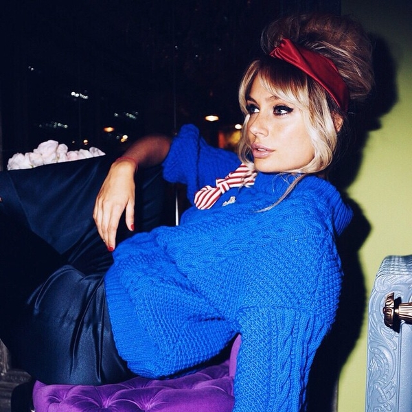 Уют и комфорт: Звезды в свитерах