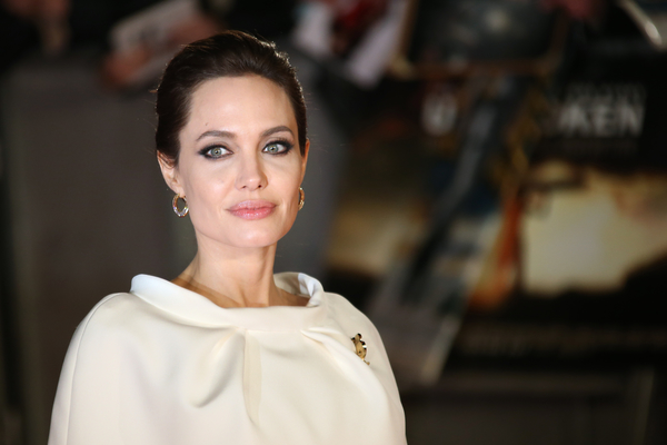 Дети Анджелины Джоли просят сделать им татуировки