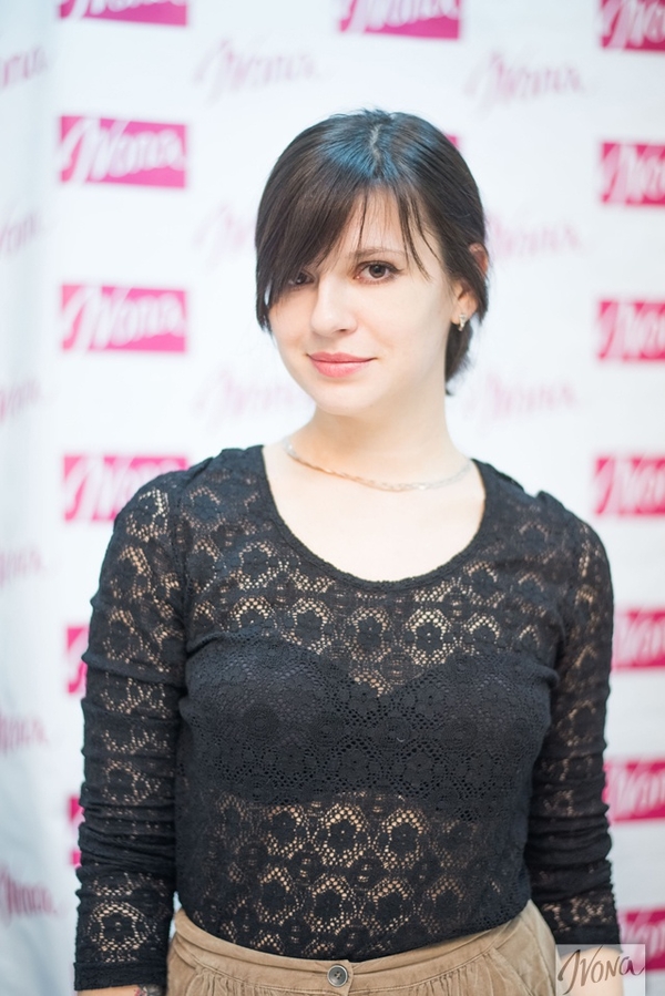 Прически на Новый год: Оригинальный хвост за десять минут