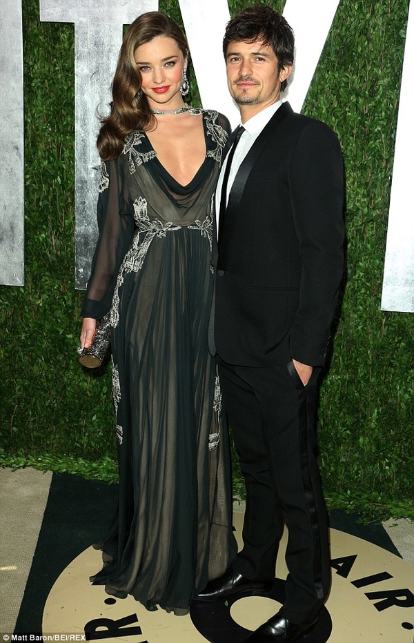 Орландо Блум проведет Рождество с экс-супругой Мирандой Керр