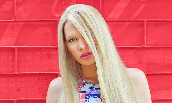 Борис Апрель сменил пол: ТОП-5 знаменитостей, решившихся на операцию