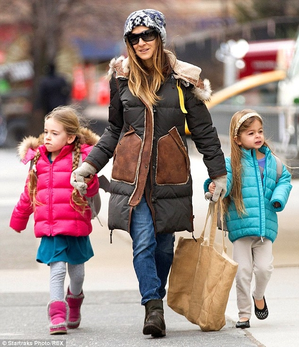 Сара Джессика Паркер сама водит детей в школу