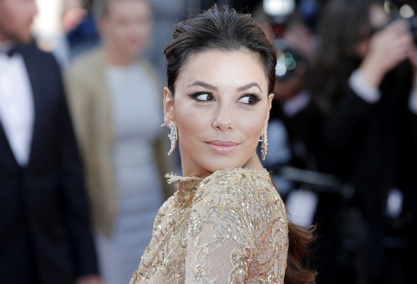 Поклонник купил встречу с Евой Лонгорией