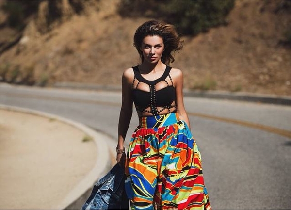 Аня Седокова показала пикантное видео с новым возлюбленным