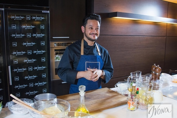 Новогодние рецепты от звезд: Эктор Хименес-Браво и закуска из морепродуктов