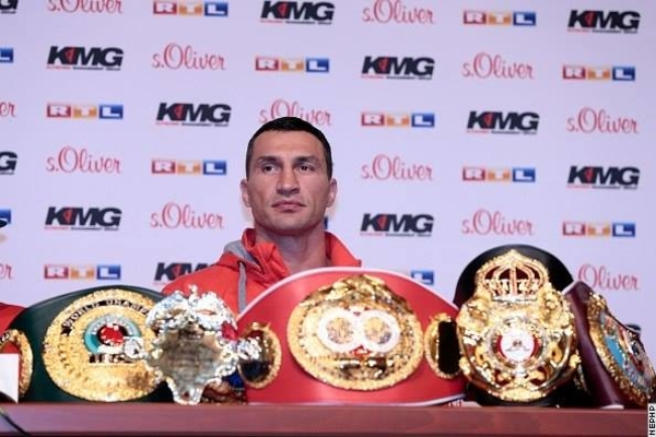 Владимир Кличко показал трогательное фото с новорожденной дочкой