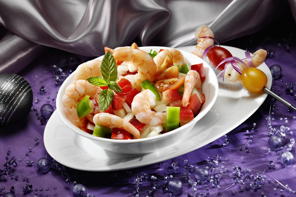 Новогодние салаты: ТОП-5 рецептов с креветками