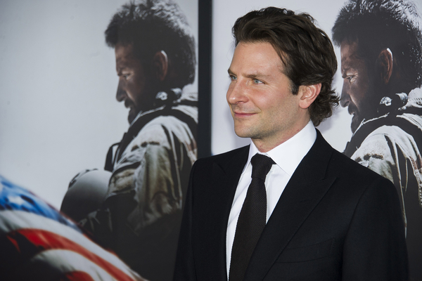 Голливудский актер Брэдли Купер ездит в метро