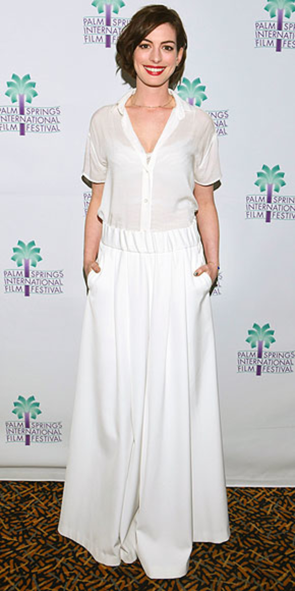 Look дня: Энн Хэтэуэй