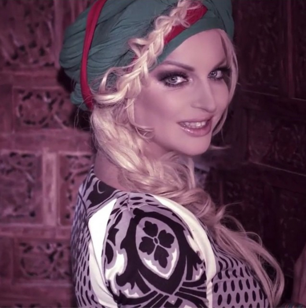 Анастасия Волочкова собирается укротить хищного зверя