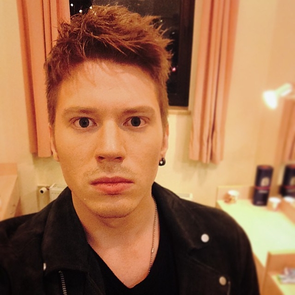 Никита Пресняков расстался с девушкой-школьницей